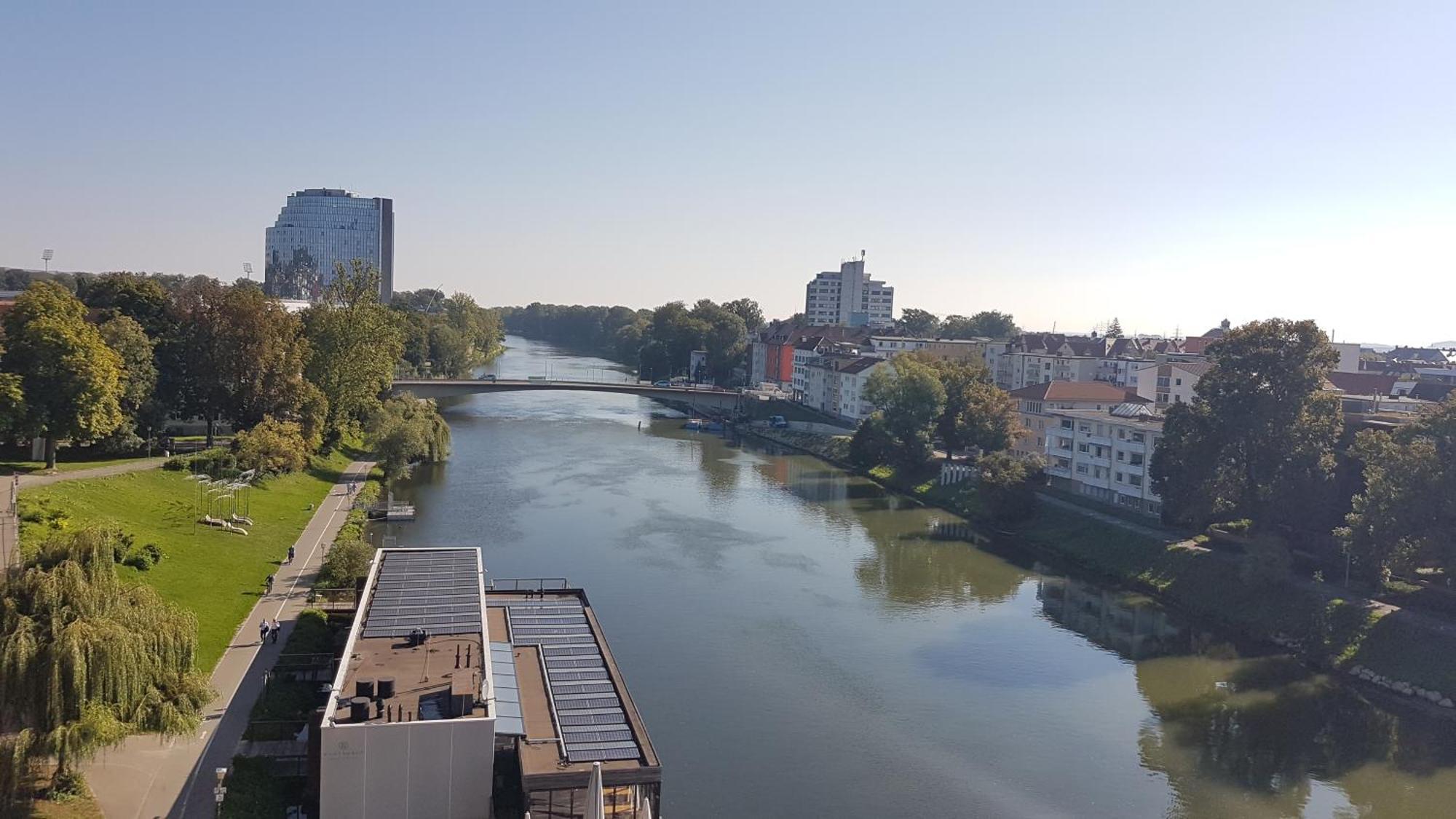 100M Zum Ulmer Muenster: 57M² Wohnung An Der Blau Exterior foto